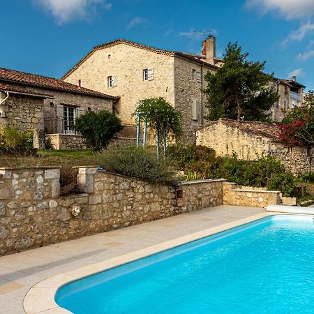 La Maison De Yuka Plieux Exterior photo