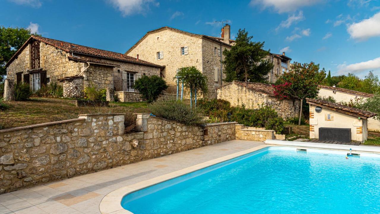 La Maison De Yuka Plieux Exterior photo